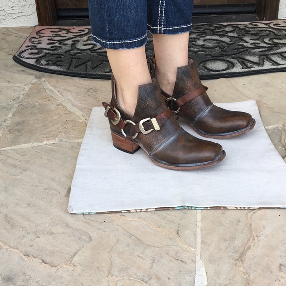 Freebird by Steven Shoes - —SOLD—Freebird Truce Boots 9 Modeling pics